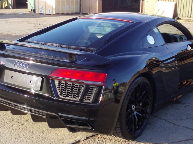 Audi R8 - FCL - Cayman Islands